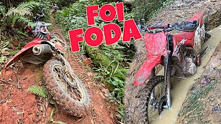 A CRF 250 F FICOU PRESA NAS PEDRAS NA TRILHA