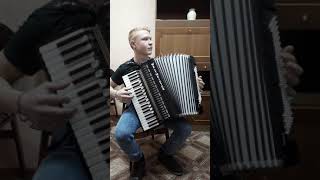 Бумер на аккордеоне
