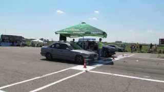 BMW Drag--BMW X5 M vs BMW M-5 E34