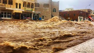 A monstrous test has befallen Turkey! A flash flood takes cars away!Streets are turning into rivers!