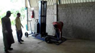 07   Carrinho para transporte paleteira