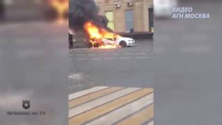ВОЗГОРАНИЕ АВТОМОБИЛЯ BMW НА ПЕРЕСЕЧЕНИИ САДОВОГО КОЛЬЦА И УЛ. СТАРАЯ БАСМАННАЯ