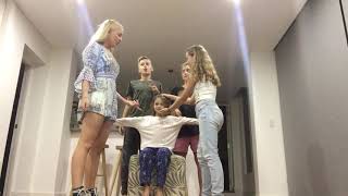 LIFTING A 100KG GIRL WITH TWO FINGERS!!! OMG! (Not click bait*)
