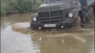 БЕШЕНЫЙ БОБЕР ГОНКИ НА ГРУЗОВИКАХ. MAD RACES ON THE TRUCK RUSSIA