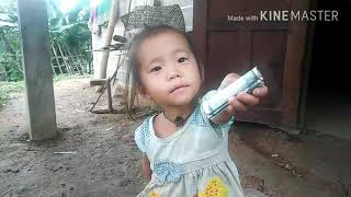 Tub xyooj nqa nyiaj rau am nkaub 2 tug me nyuam