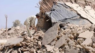 Depremin vurduğu Pakistan'da kurtarma çalışmaları zorlukla ilerliyor
