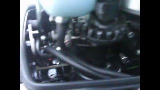 Лодочный мотор "Zongshen" 5 л.с.  со снятым колпаком.