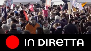 Parigi: attivisti anti-aborto partecipano alla "Marcia per la vita"