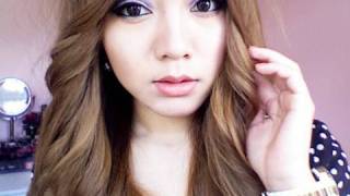 Summer Hair Waves with a flat iron