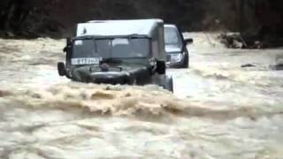 Большой брод Nissan Navara на кукане