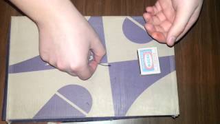 Как разделить спичку по вдоль на равные части :)