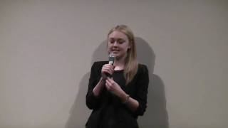 Dakota Fanning asked to sing at the SXSW Runaways Screening