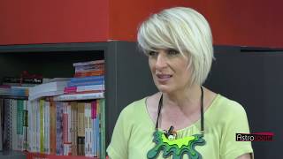 Соња Стојменска-Елзесер во разговор со Бранка Костиќ-Марковиќ во Астрорум на Литература.мк