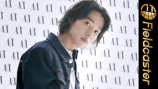 山﨑賢人の様々な表情と躍動感あふれる動きに注目！「ARMANI EXCHANGE」