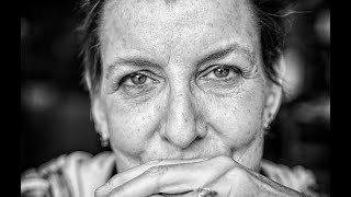Зачем взрослом человеky мама. Психолог Марина Линдхолм