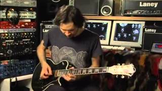 Paul Gilbert Picking Sixteenth Notes in Punk Guitar Lesson