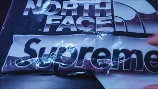 Supreme The North Face Black Box logo tee Unboxing