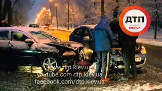 29.11.2015 ДТП КИЕВ ШАМРЫЛО АВАРИЯ ГОЛОЛЕД 2