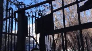 Дверной доводчик пневматический для калиток и ворот