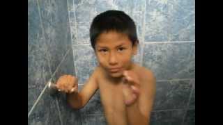 Susto en el baño.