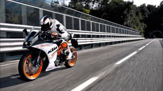 KTM RC 390 VS KTM Duke 390 - What would you buy?
