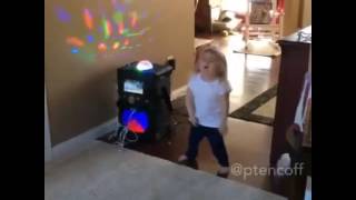Baby sings Buffalo soldier by Bob Marley