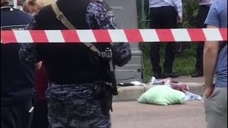 Видео с Ленинского проспекта в Москве, где прохожий открыл стрельбу по сотрудникам ДПС