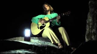 Alexander Gurtov Плачет в небе юная Луна Live in Puttaparthi India