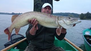 Wędkarstwo spinningowe szczupak 108 cm vs Robert Kruppa hol