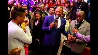 NOT SEEN BEFORE: Pastor Alph LUKAU gives a man a wife right in Church
