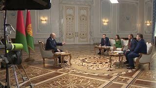 "Немного пересидел": Лукашенко дал большое интервью российским журналистам