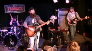 Alone - Cody Jinks and The Tone Deaf Hippies