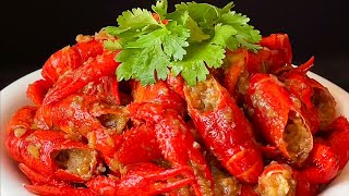 【小穎美食】做小龍蝦，切記不要直接下鍋煮，教你一招，肉質鮮嫩，鮮香又入味