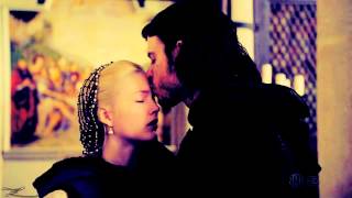 Let me see you stripped (Cesare/Lucrezia) [S3 SPOILERS!]