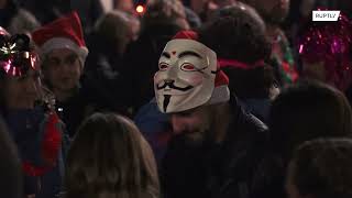 Spain: Anti-vaxxers stage rave in Barcelona to protest against COVID measures