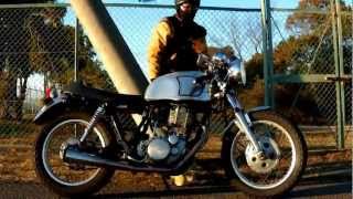 YAMAHA　SR400　カフェレーサー