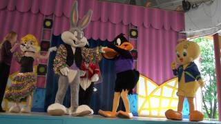 Looney Tunes Dance Off at Six Flags Great Adventure - 2011