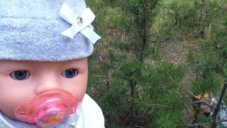 Кукла Беби Борн и Лиза гуляют в лесу .часть 2. Doll Baby Born and Lisa walk in the woods. part 2