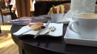 Dubai Mall Coffee Shop, Panadol
