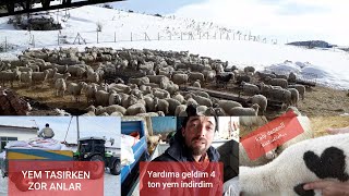 Bu gün komşuma yardıma geldim.4 ton yem indirdim.Traktörlerin zor anları.