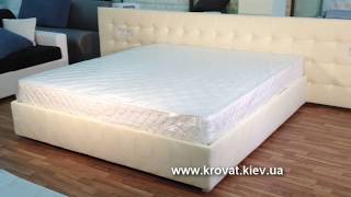 Кровать в искусственной замше алькантара
