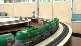 鉄道模型 運転会（ＨＯゲージ）キハ１８３ EF510 タキ コンテナ