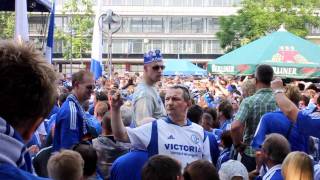 Schalker und Duisburger in Berlin