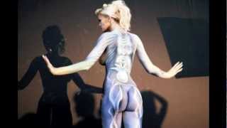Hottest Body Painting girl