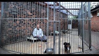 С людьми здесь обращаются хуже, чем с животными [с РЕВОЛЮЦИЯ]