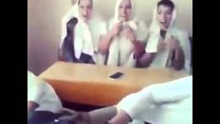 Hazana uydun beni niye vurdun aşkım aşk cicegim :)
