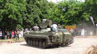 Auf Rädern und Ketten 2011