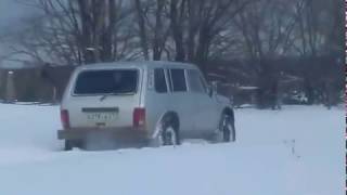 Ваз 2131"Нива" гребёт на KUMHO KL 71 235x75 r15