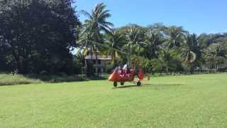 Короткая Посадка Гироплана МТО Спорт //CostaRica Short Landing to FlyCroco Auto-Gyro MTO Sport Red