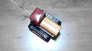 VINTAGE USSR RUSSIAN T-560 FARM TRACTOR PRESSED STEEL TIN BATTERY TOY